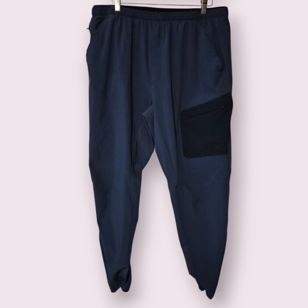 The North Face Men ML Cargo Jogger Pants Navy w/ Black Pocket Size Large